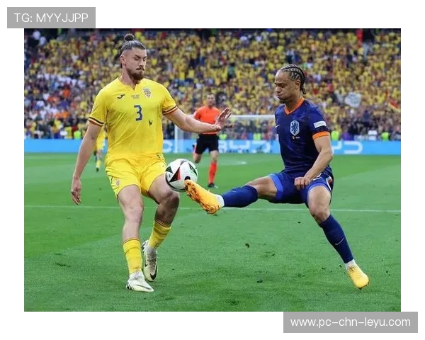 荷兰队边路冲击力强，持续制造大量威胁球